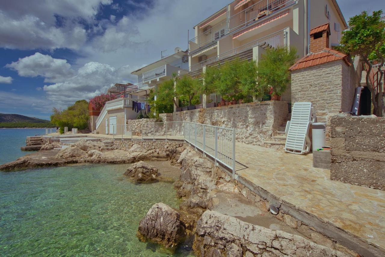 Apartments Podvorac Tribalj Kültér fotó